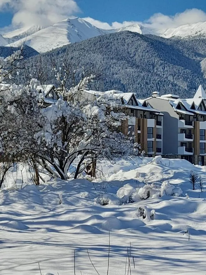 Апартамент В204 Belvedere Holiday Club Bansko 0*,